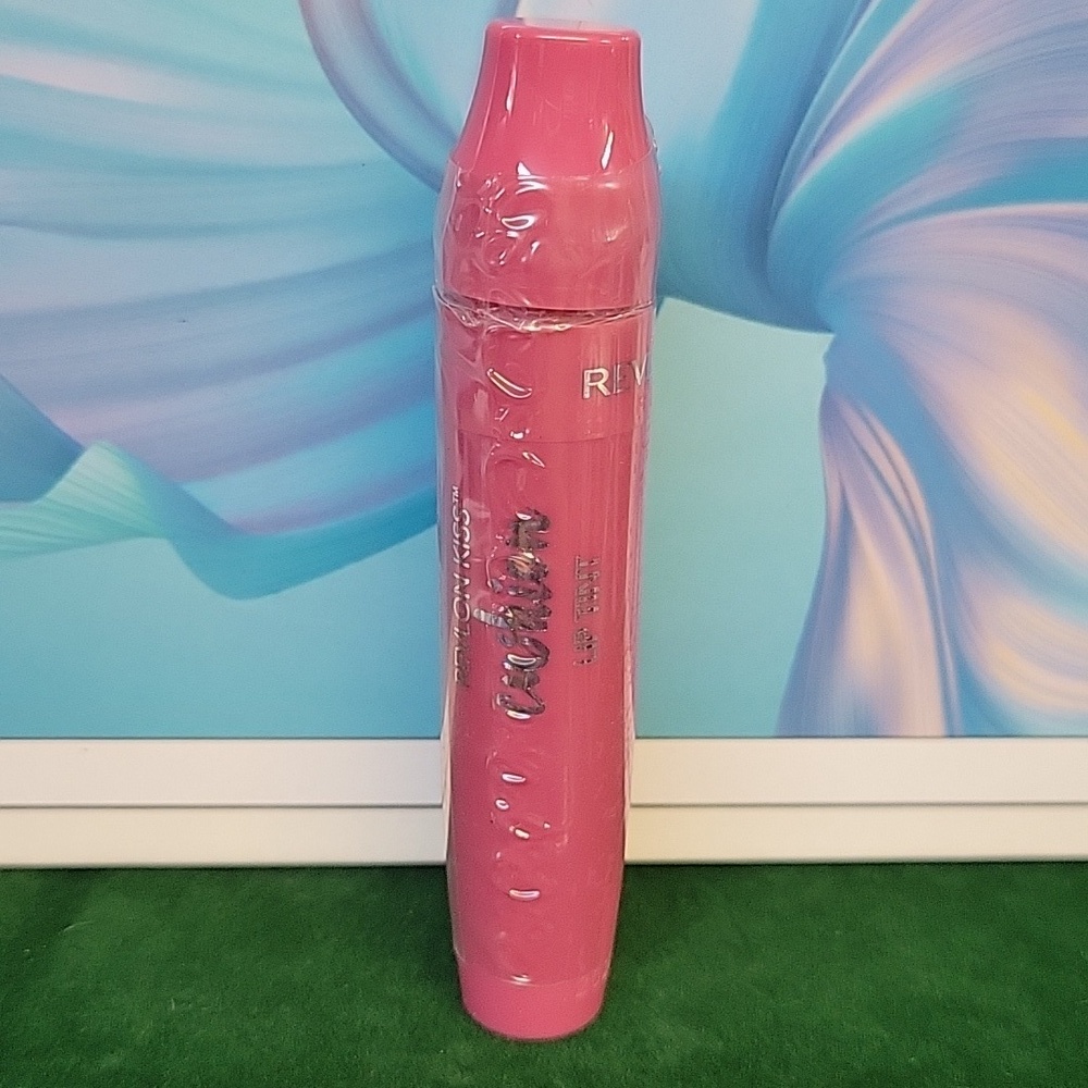Revlon Kiss Cushion Lip Tint 4.4ml New Sealed Tube - 220 Pink IRL